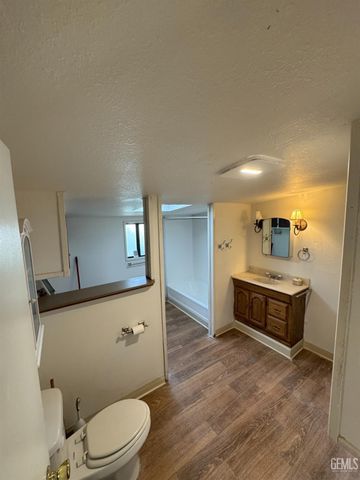 1 Maple Ave, Rosamond, CA 93560