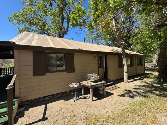 1 Maple Ave, Rosamond, CA 93560