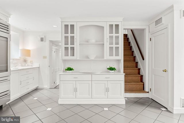 534 N ROSE LN, Haverford, PA 19041