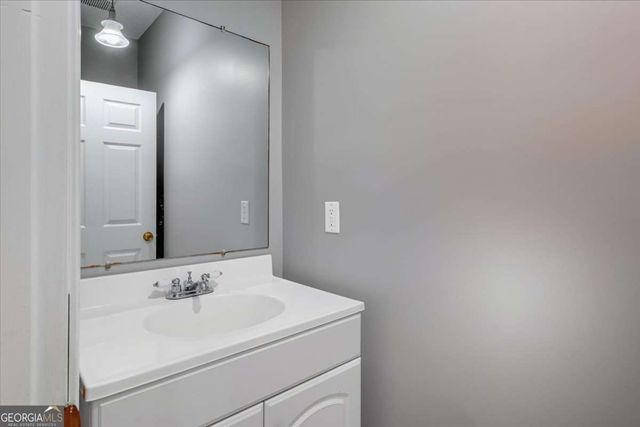 668 Pendley Road SE, Calhoun, GA 30701