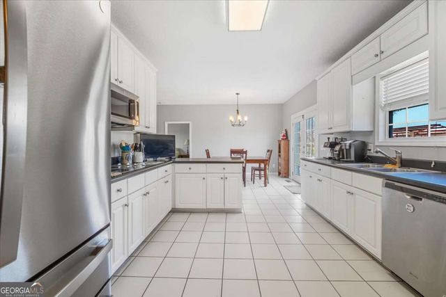 668 Pendley Road SE, Calhoun, GA 30701