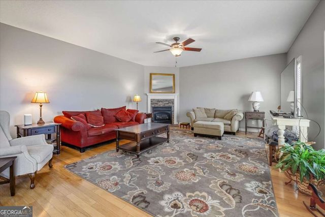 668 Pendley Road SE, Calhoun, GA 30701