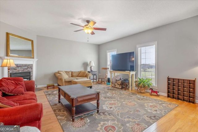 668 Pendley Road SE, Calhoun, GA 30701