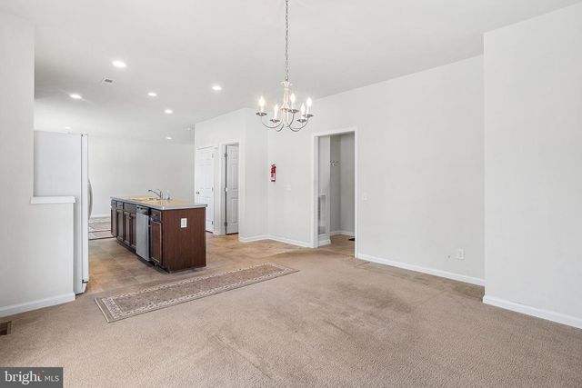 409 PIGOTT DR, Florence, NJ 08518