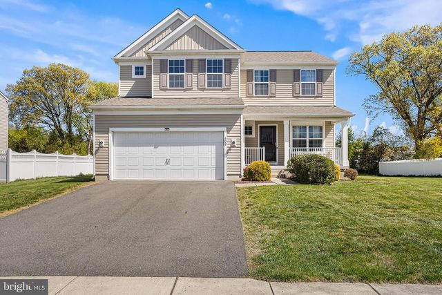 409 PIGOTT DR, Florence, NJ 08518