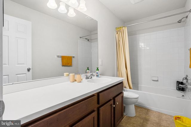 409 PIGOTT DR, Florence, NJ 08518