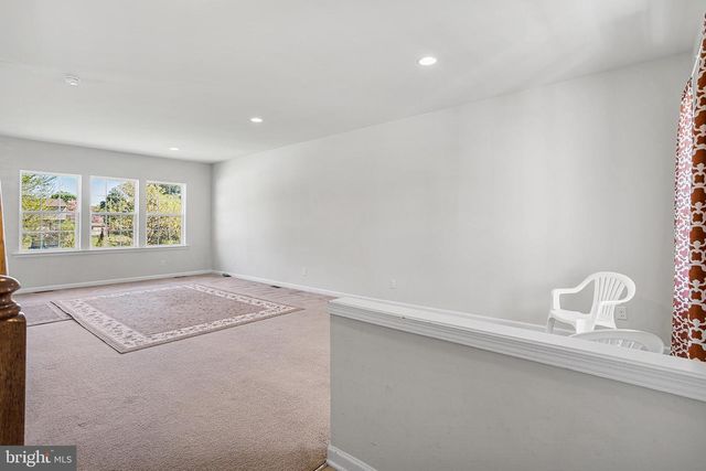 409 PIGOTT DR, Florence, NJ 08518