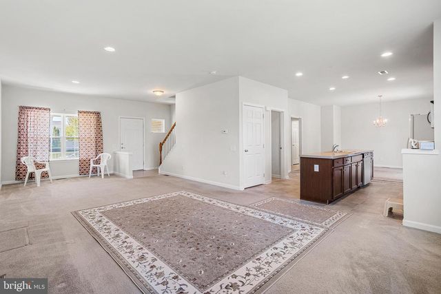 409 PIGOTT DR, Florence, NJ 08518