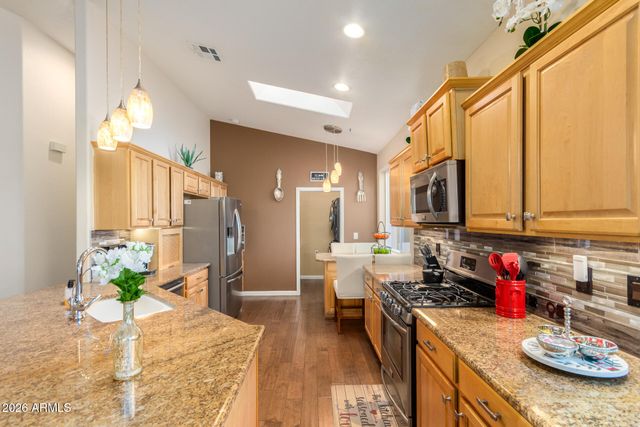 3341 E FREMONT Road, Phoenix, AZ 85042