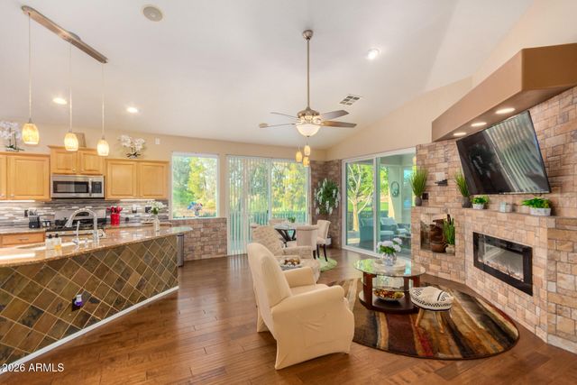 3341 E FREMONT Road, Phoenix, AZ 85042