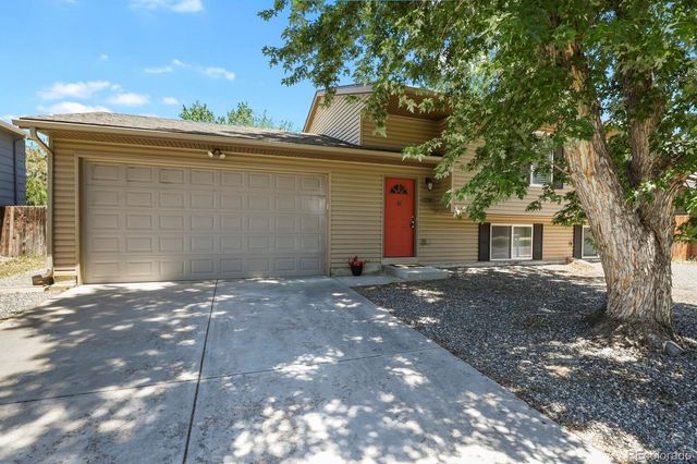 8737 W Floyd Drive, Lakewood, CO 80227