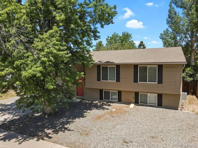 8737 W Floyd Drive, Lakewood, CO 80227