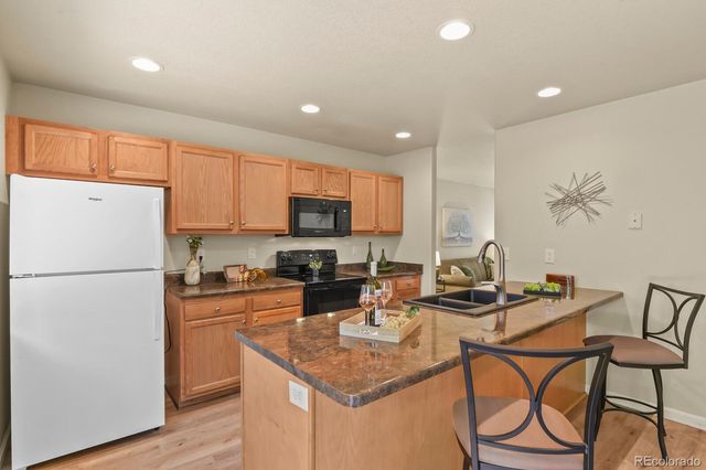 8737 W Floyd Drive, Lakewood, CO 80227