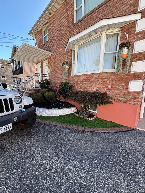 2440 Jackson Mill Road, East Elmhurst, NY 11369 — photo 3
