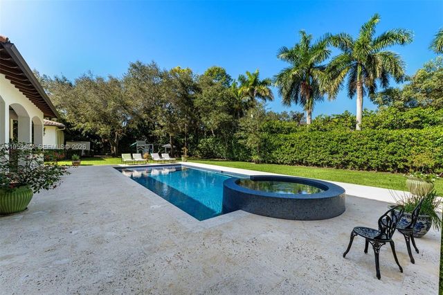 5865 SW 96th St, Pinecrest, FL 33156