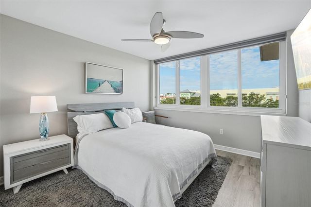 223 ISLAND WAY 4C, Clearwater Beach, FL 33767