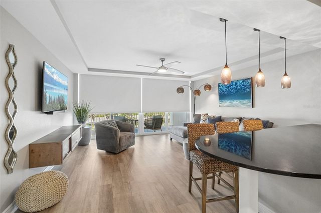 223 ISLAND WAY 4C, Clearwater Beach, FL 33767