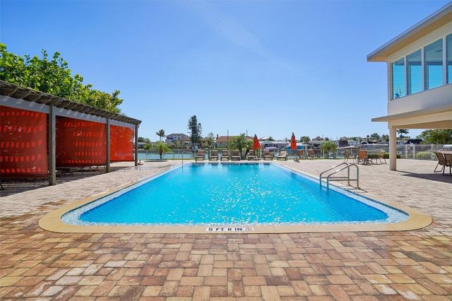 223 ISLAND WAY 4C, Clearwater Beach, FL 33767