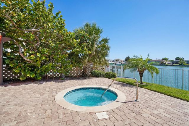 223 ISLAND WAY 4C, Clearwater Beach, FL 33767