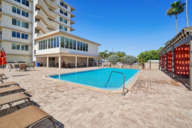 223 ISLAND WAY 4C, Clearwater Beach, FL 33767