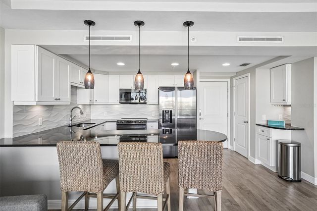 223 ISLAND WAY 4C, Clearwater Beach, FL 33767