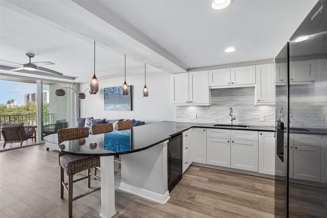 223 ISLAND WAY 4C, Clearwater Beach, FL 33767