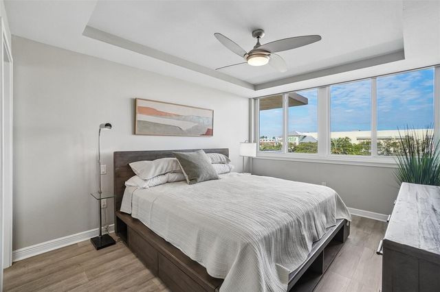 223 ISLAND WAY 4C, Clearwater Beach, FL 33767