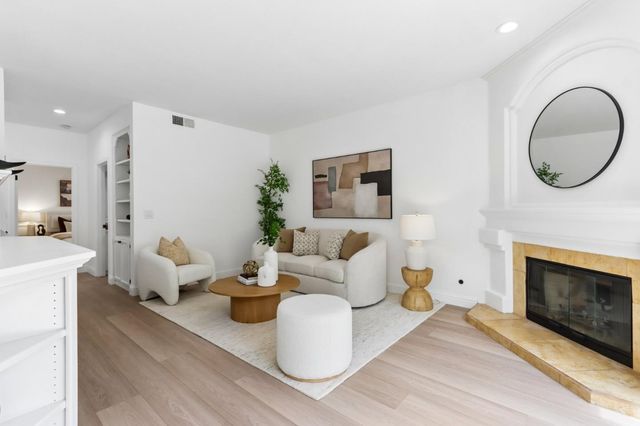 292 Silverlake Court, Milpitas, CA 95035