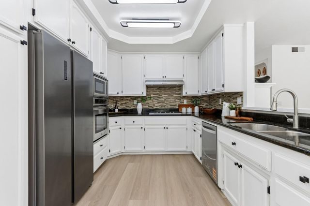292 Silverlake Court, Milpitas, CA 95035