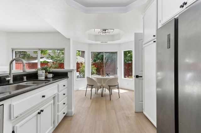 292 Silverlake Court, Milpitas, CA 95035