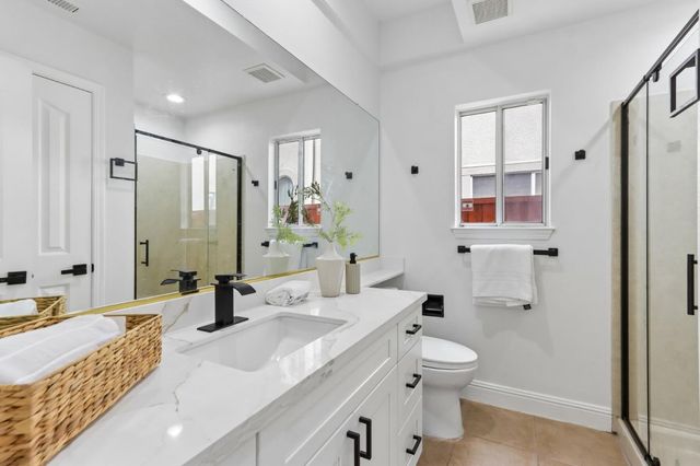 292 Silverlake Court, Milpitas, CA 95035