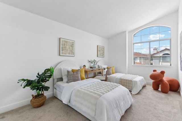 292 Silverlake Court, Milpitas, CA 95035