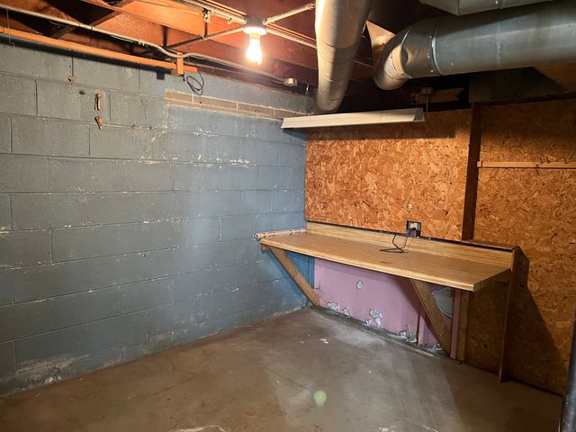 681 S Tanner Avenue, Kankakee, IL 60901