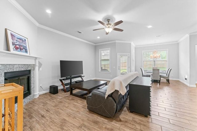 6 Carole Rae Lane, Bella Vista, AR 72714