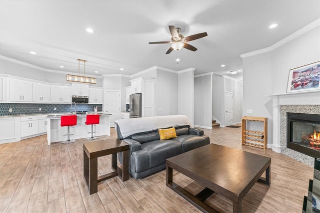 6 Carole Rae Lane, Bella Vista, AR 72714