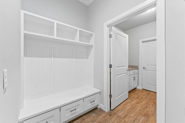 6 Carole Rae Lane, Bella Vista, AR 72714