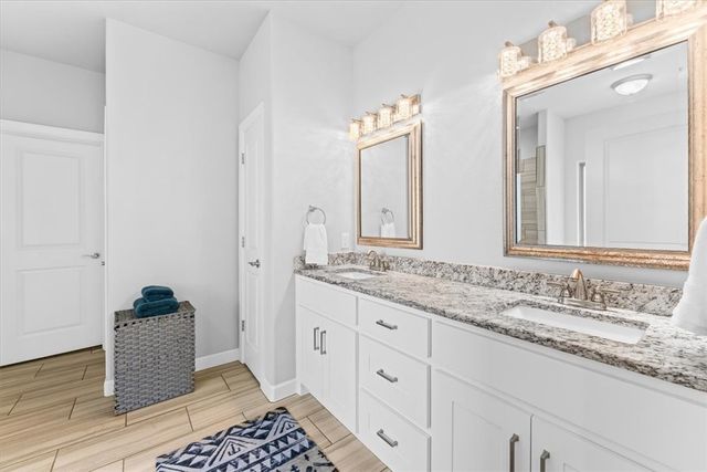 6 Carole Rae Lane, Bella Vista, AR 72714