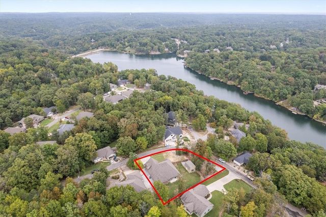 6 Carole Rae Lane, Bella Vista, AR 72714