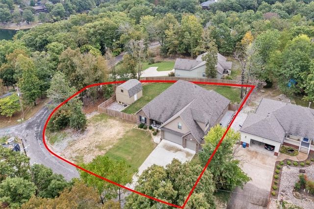 6 Carole Rae Lane, Bella Vista, AR 72714