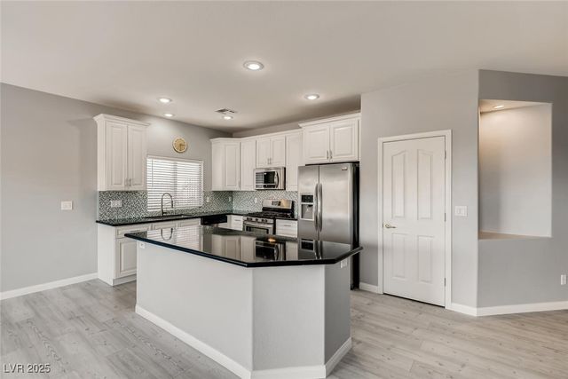 3594 Driving Range Street, Las Vegas, NV 89122