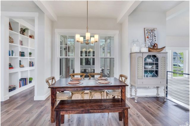 10907 S LAKE ISLAND DR, South Jordan, UT 84009