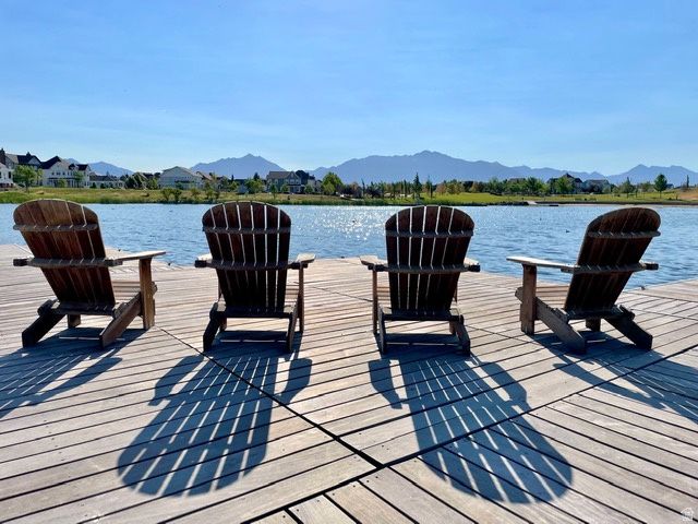 10907 S LAKE ISLAND DR, South Jordan, UT 84009