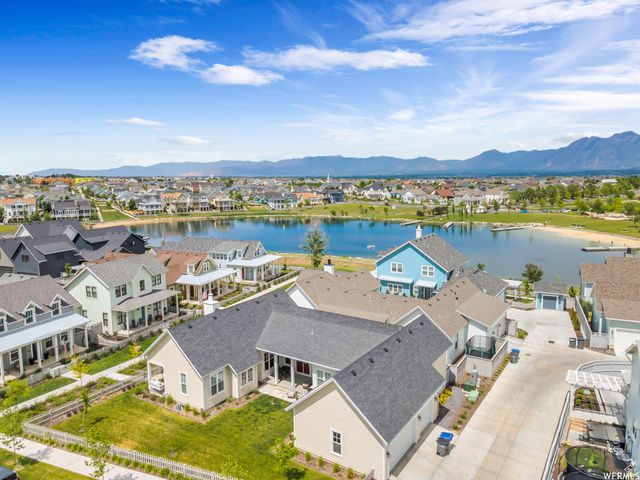 10907 S LAKE ISLAND DR, South Jordan, UT 84009