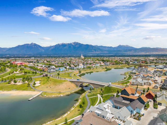 10907 S LAKE ISLAND DR, South Jordan, UT 84009