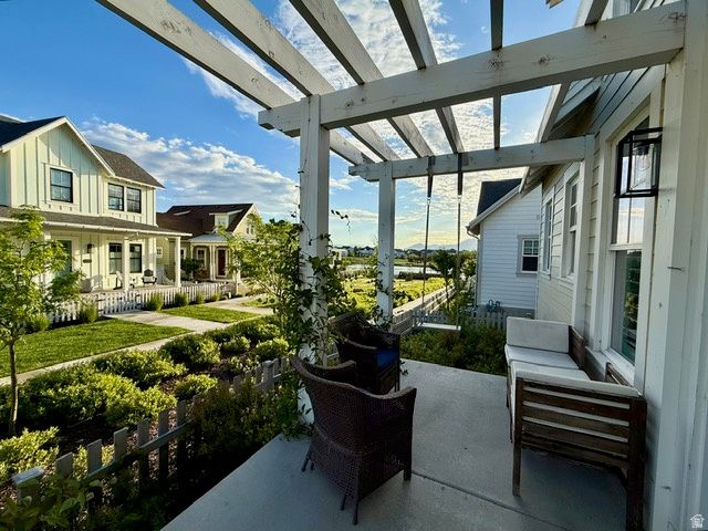 10907 S LAKE ISLAND DR, South Jordan, UT 84009