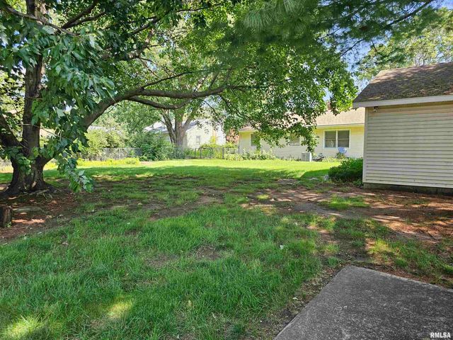 5306 E CAMBRON Avenue, Chillicothe, IL 61523