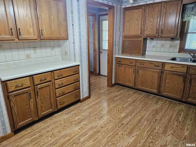 5306 E CAMBRON Avenue, Chillicothe, IL 61523