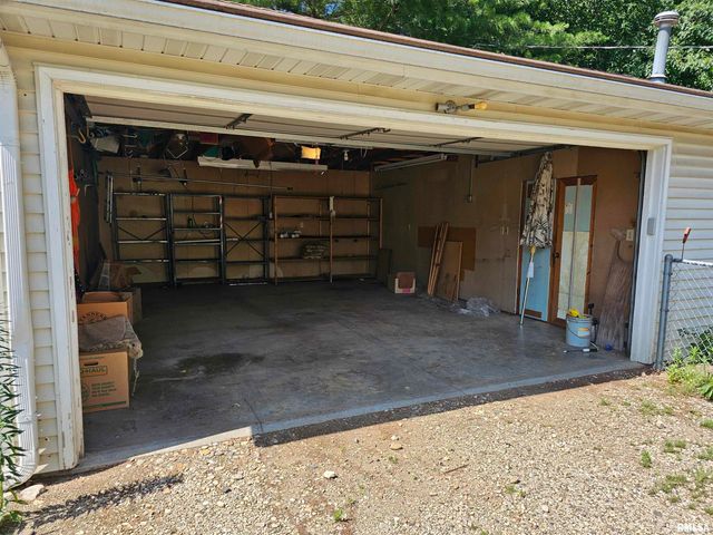 5306 E CAMBRON Avenue, Chillicothe, IL 61523