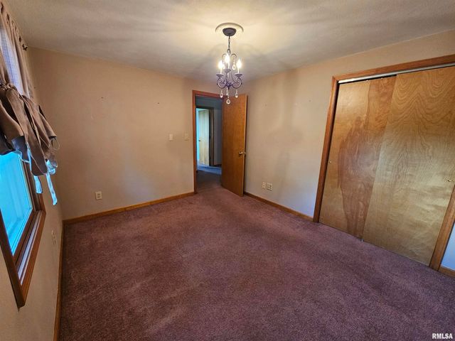 5306 E CAMBRON Avenue, Chillicothe, IL 61523