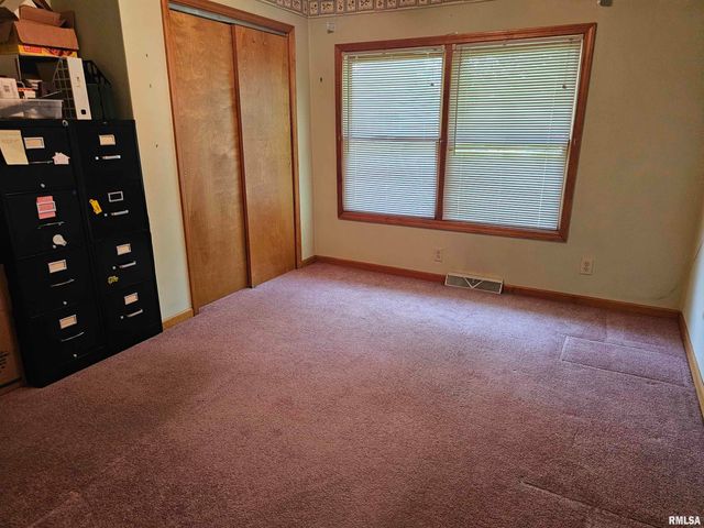 5306 E CAMBRON Avenue, Chillicothe, IL 61523